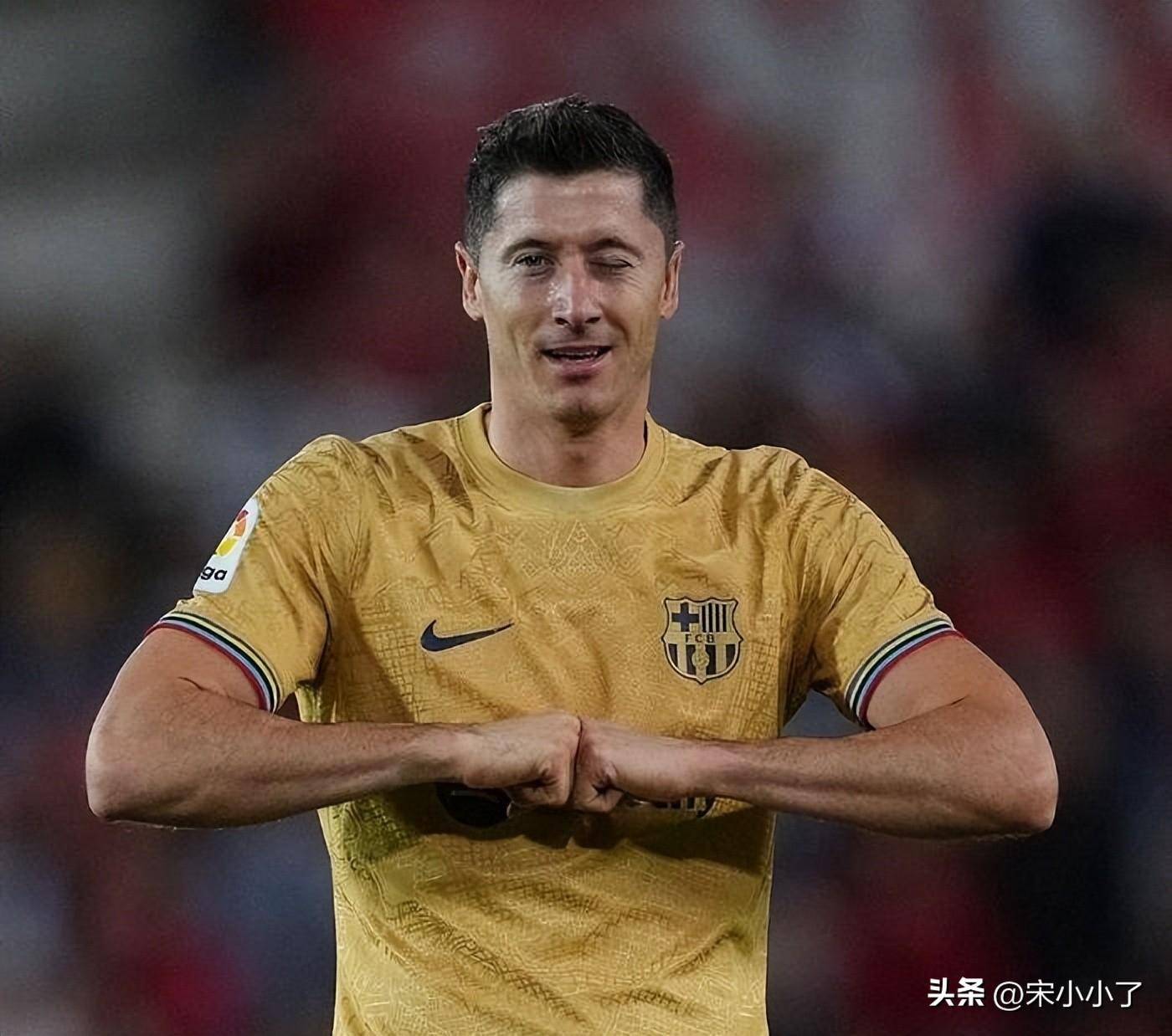 包含莱万多夫斯基赛事官方发布突破纪录新规，勇士争议不断！的词条开云官方入口